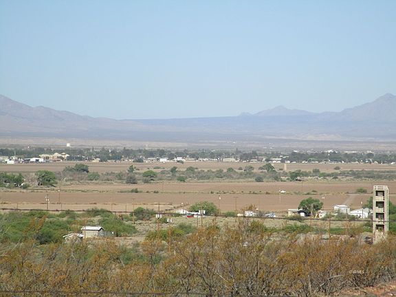 4th image of N La Quinta Ln