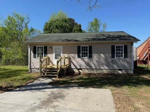 319 W Cherokee St, Chatsworth, GA 30705