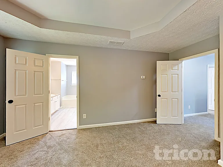 209 Greenland Ct — Photo 9