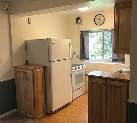 4th image of 6211 Aspen Ave APT 2