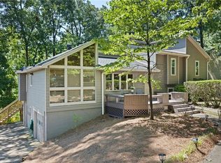 1999 Kinridge Rd, Marietta, GA 30062