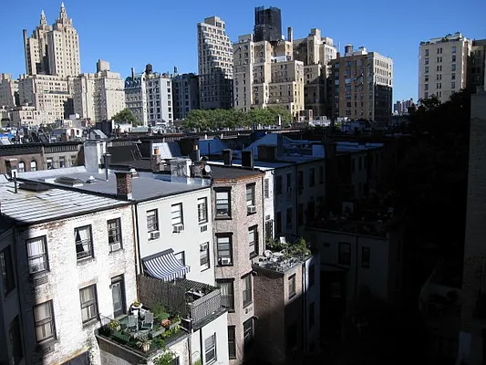 Rented by Rachel Realty | media 28