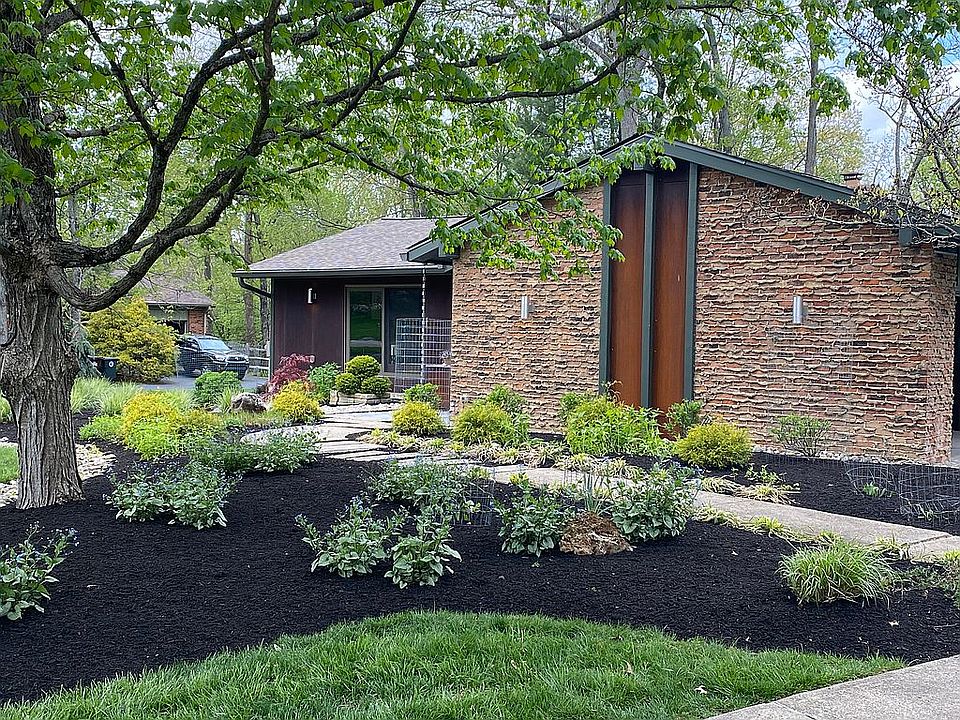 2nd image of 9912 Forestglen Dr