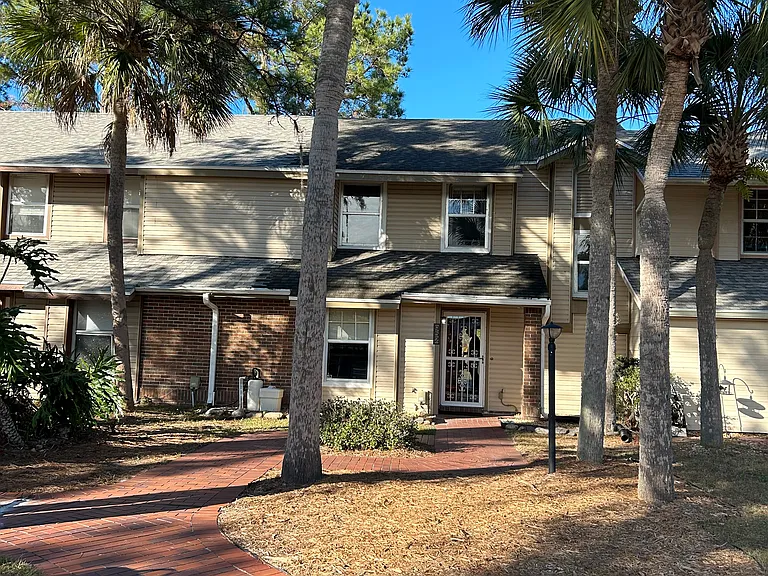 952 S Lake Sterling Ct — Photo 1