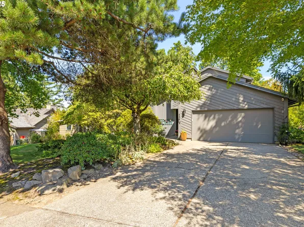 8805 NW Copeland St, Portland, OR 97229