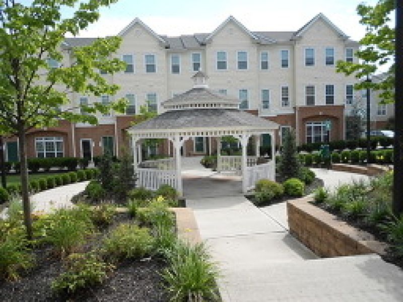 2nd image of 401 De Luca Rd