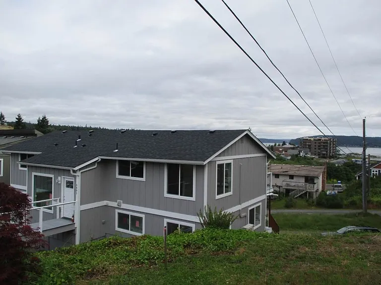 5401 N Court St #A — Photo 2
