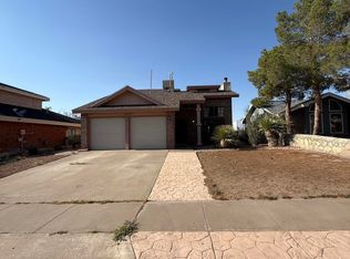 11777 Henry Phipps Dr, El Paso, TX 79936