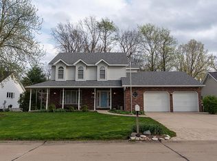 726 E Wood St, Columbia, IL