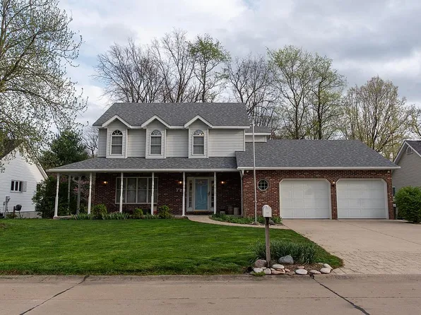 726 E Wood St, Columbia, IL 62236