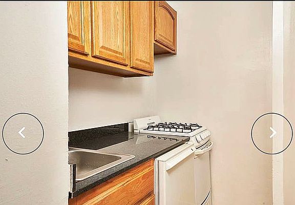 5th image of 208 E 88th St #1B