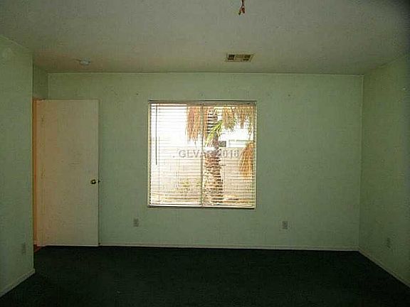 5th image of 8584 Blowing Pines Dr