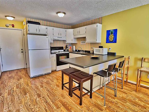 2nd image of 4801 N Ocean Blvd. #2-F