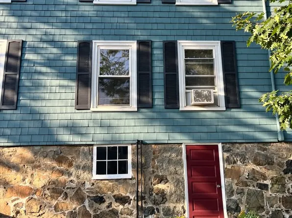 11 South St, Salem, MA 01970