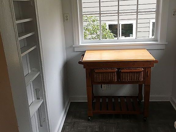 3rd image of 10423 40th Ave NE