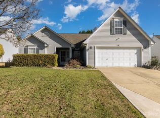 2905 Deep Cove Dr NW, Concord, NC 28027