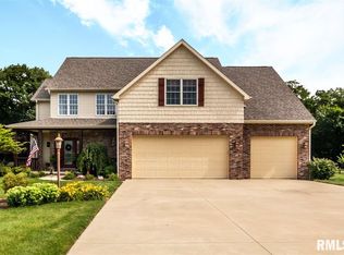 8211 S Hidden Point Dr, Glasford, IL 61533