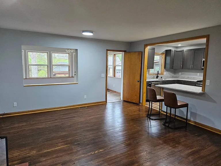 6231 Highland Dr — Photo 8