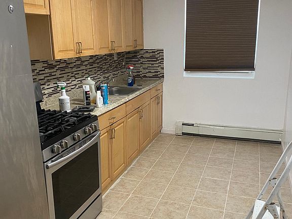 3rd image of 241 Graff Ave #1A
