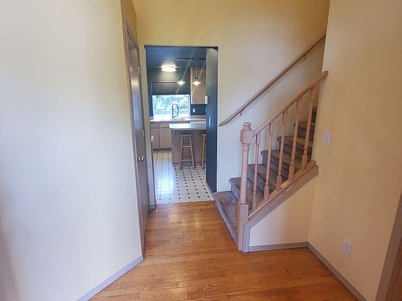 3rd image of 4911 189th St SW