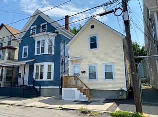 147-151 Farnham St, Lawrence, MA 01843
