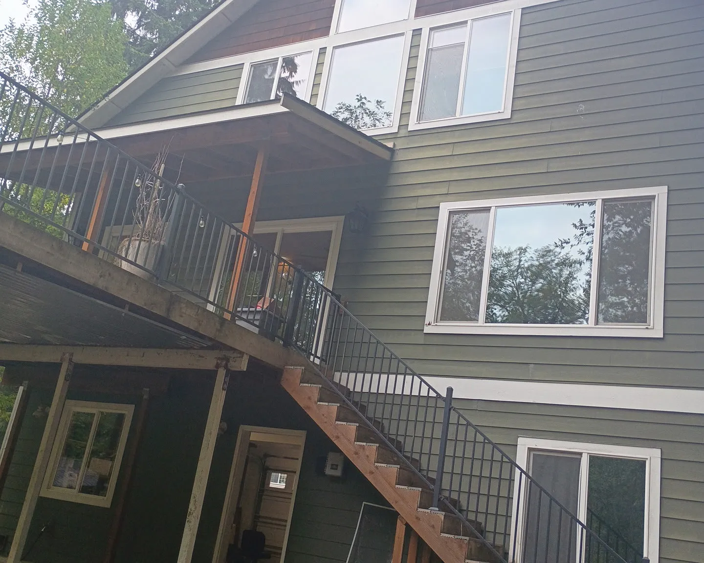 4 bed, 1700 sqft, $3,000 — Photo 2
