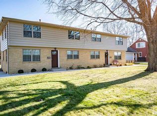 307 S Spruce St, Washington, IL 61571
