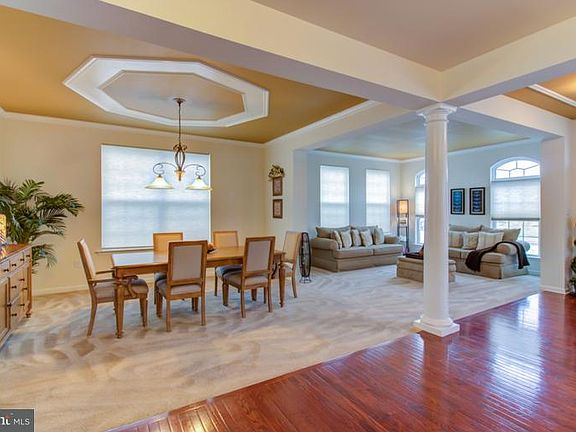 4th image of 1543 E Matisse Dr