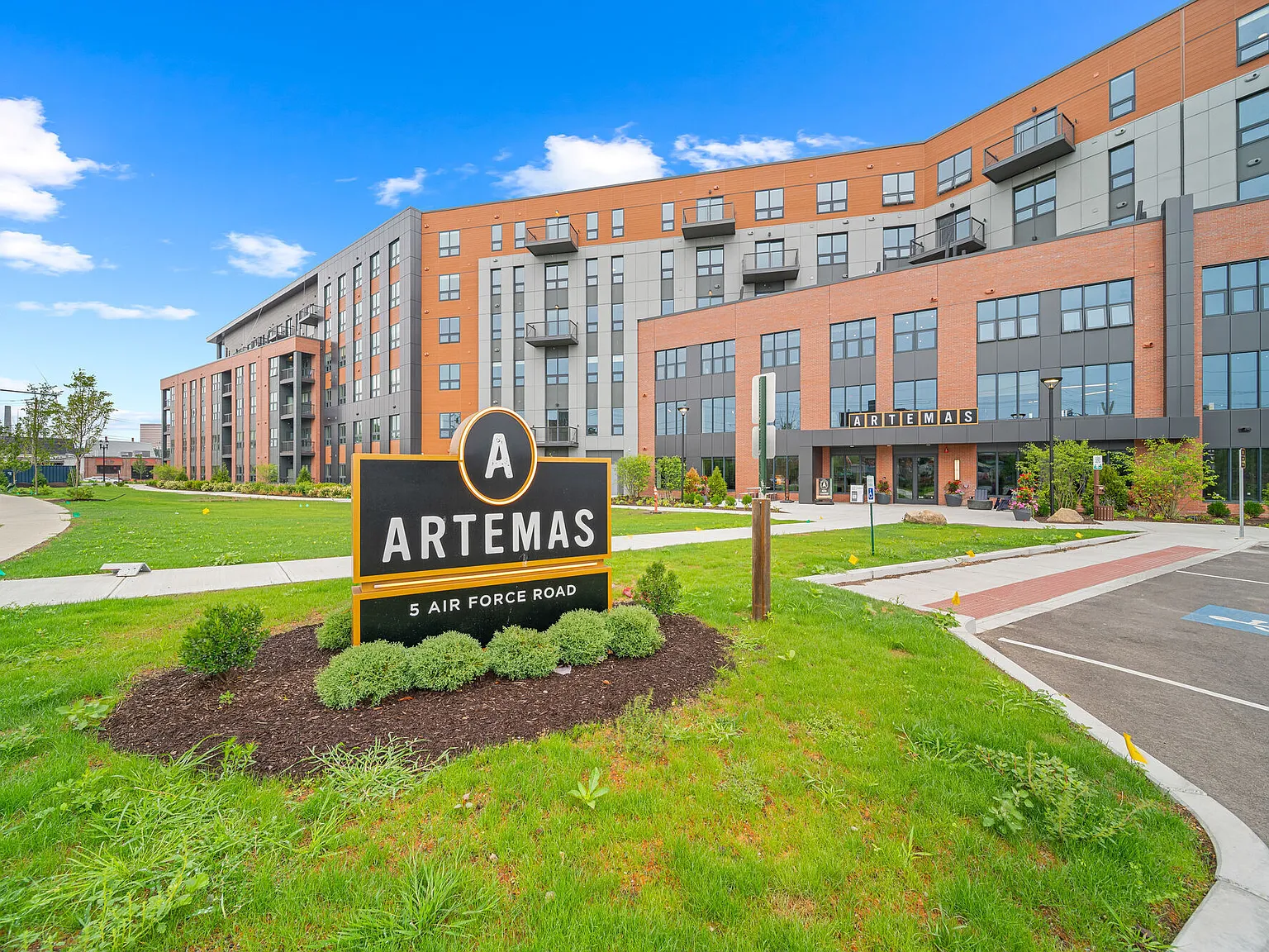 Artemas — Photo 3
