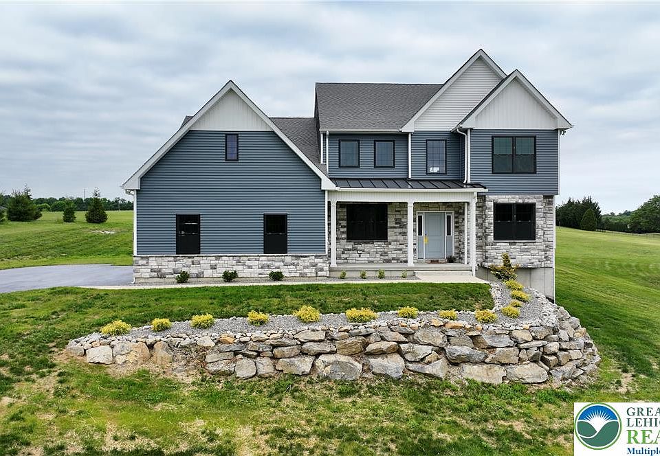 1st image of 465 Gail Dr