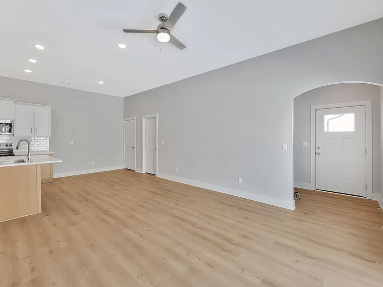 1218 SE 10th Street Ter — Photo 6