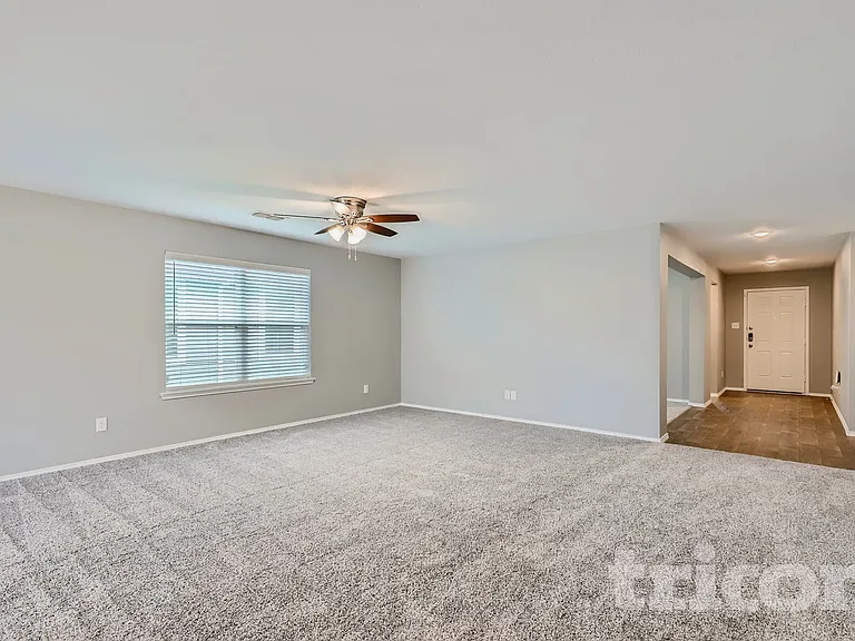 126 Spring Creek Ln — Photo 5