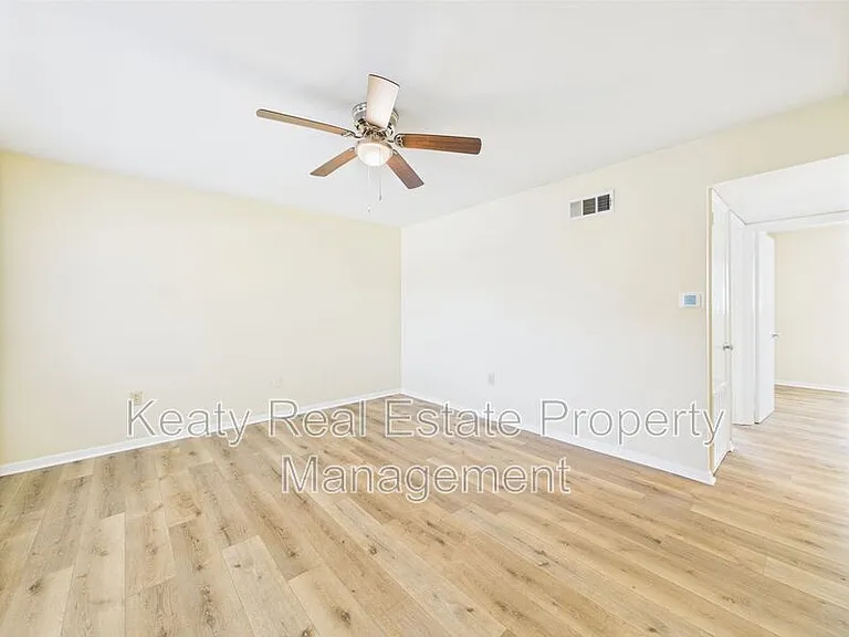 201 S College Rd #212 — Photo 4