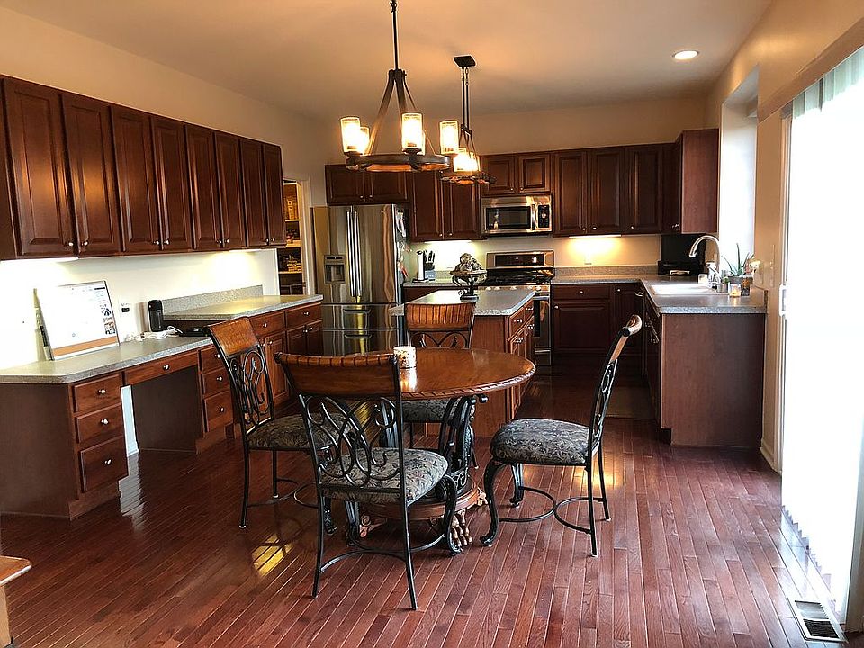 1st image of 6264 Amber Ln