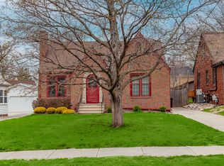 4217 Franklin Ave, Des Moines, IA 50310