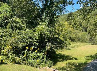Wild Turkey Dr, Eureka Springs, AR 72631