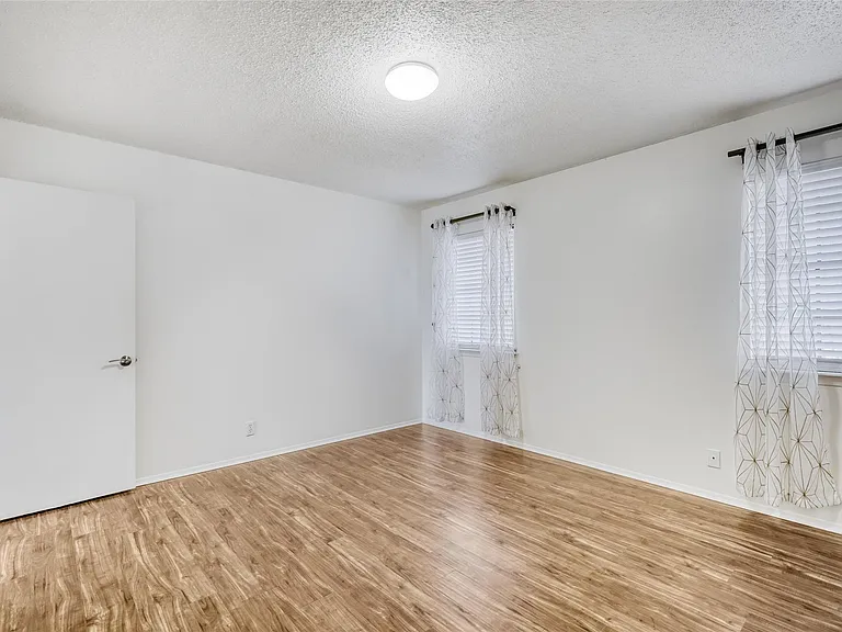 6601 Skycrest Dr — Photo 16