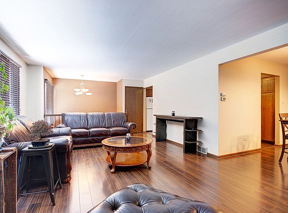 4th image of 15403 Aster St #85
