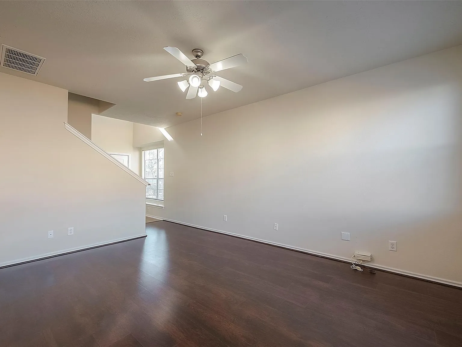 3 bed, 2.5 bath, 1683 sqft, $1,775 — Photo 4