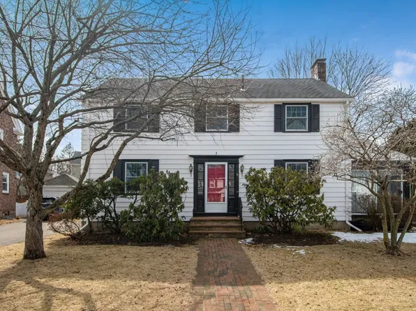 11 Angier Cir, Newton, MA 02466