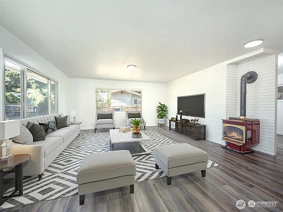 5th image of 1204 N Willow