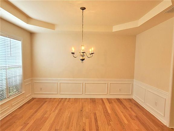 4th image of 545 Friars Head Dr