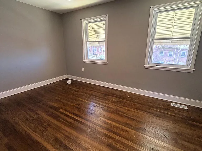 7058 Eastbrook Ave — Photo 8