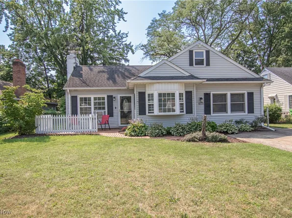 605 Lindbergh Blvd, Berea, OH 44017