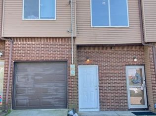 16 Julie Ct #B, Staten Island, NY 10314