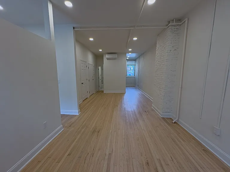 2113 Green St #2F — Photo 6