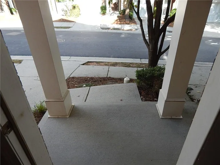 2199 Landing Walk Dr — Photo 3