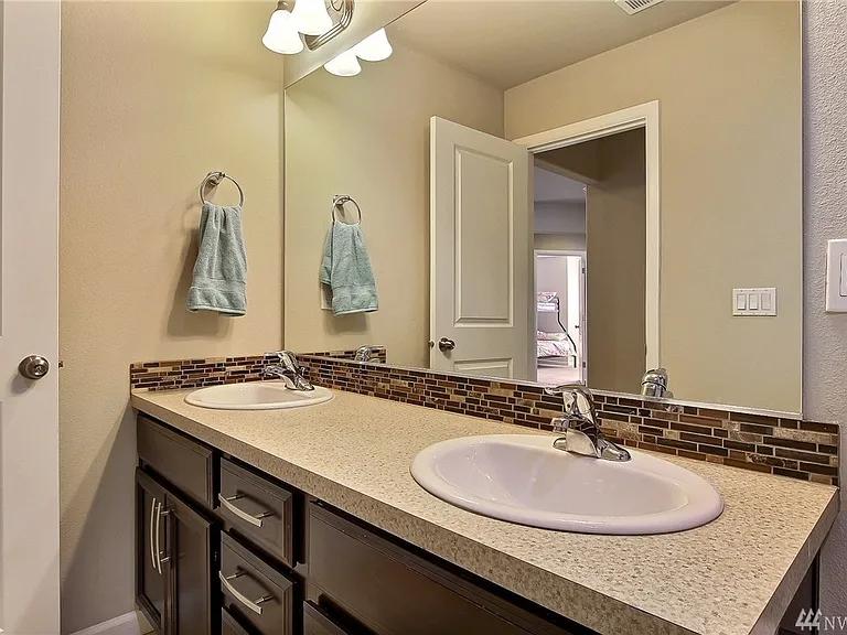 8840 Jayden St NE — Photo 8