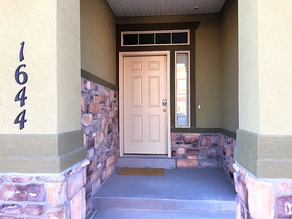 3rd image of 1644 N Venetian Way