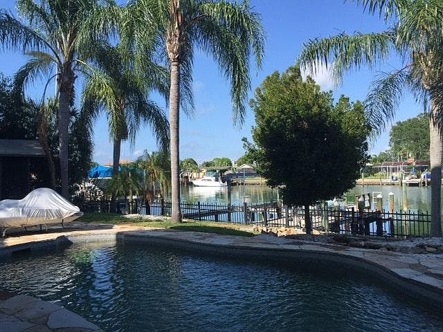 pool